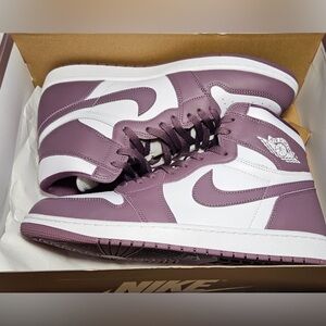 Jordan 1 Retro Mauve Size 11